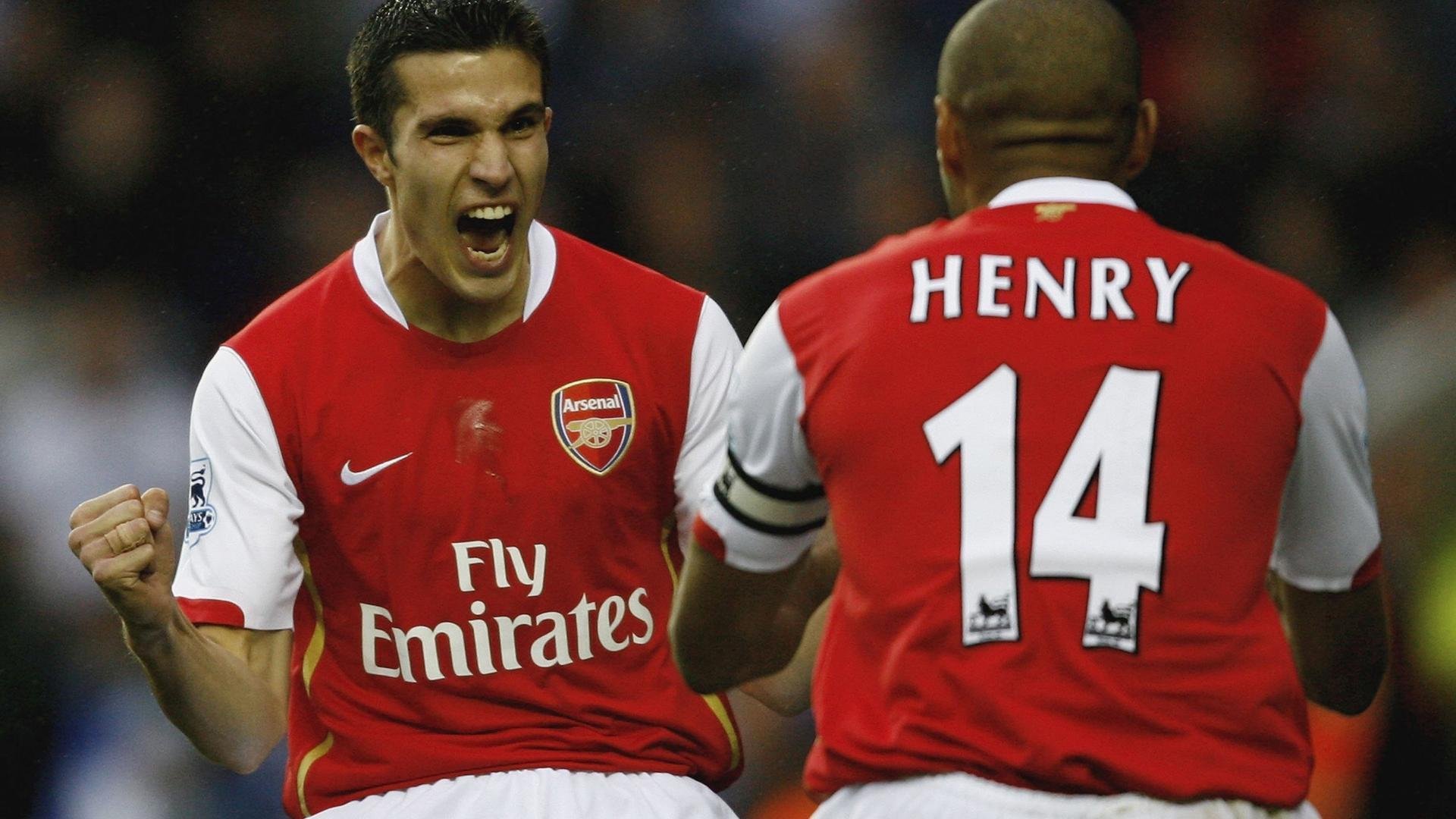 德甲球场基础设施升级对观众满意度影响，德甲球场标准