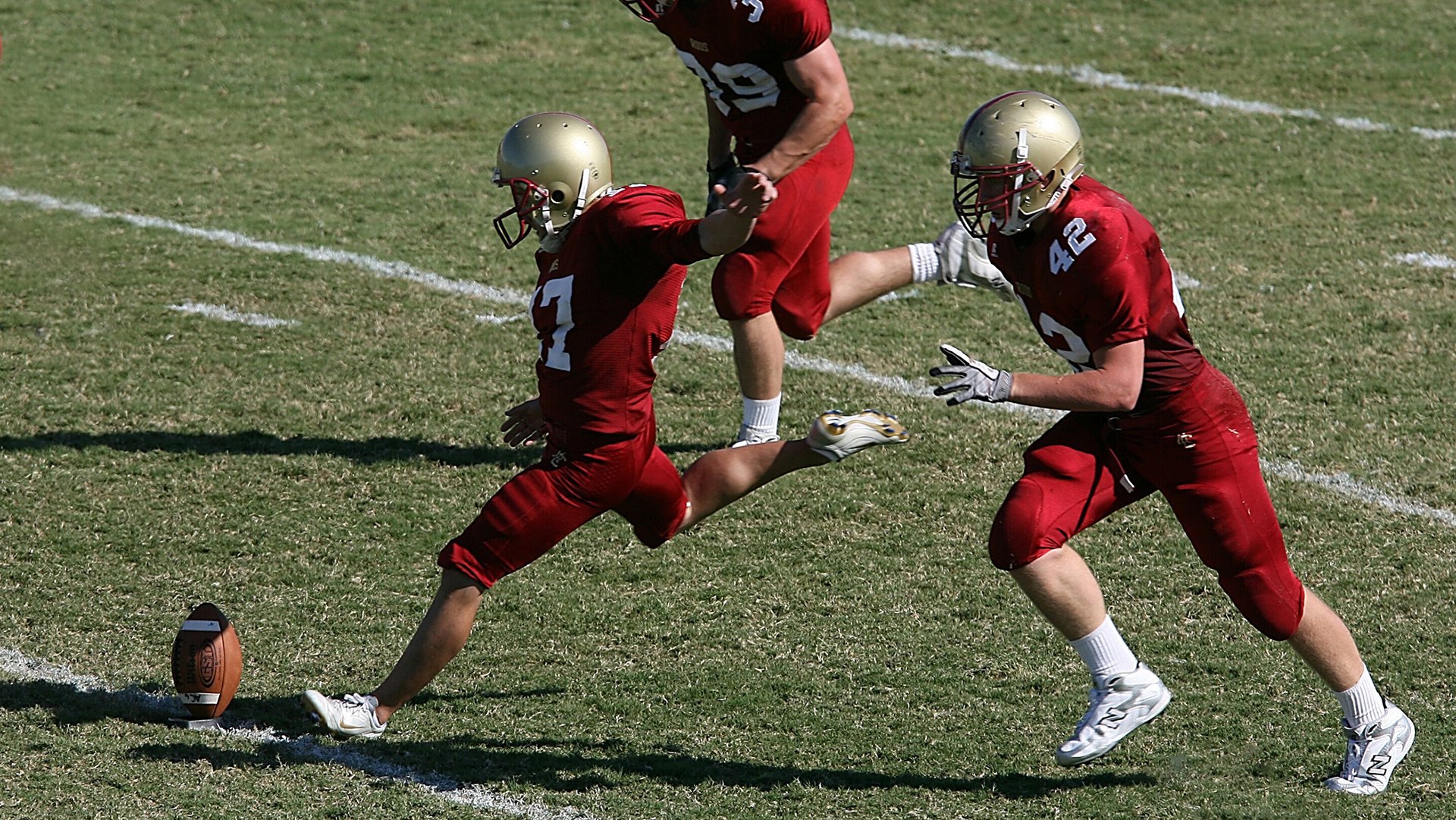 校园体育文化对学生综合素质提升作用，校园体育文化是培养学生