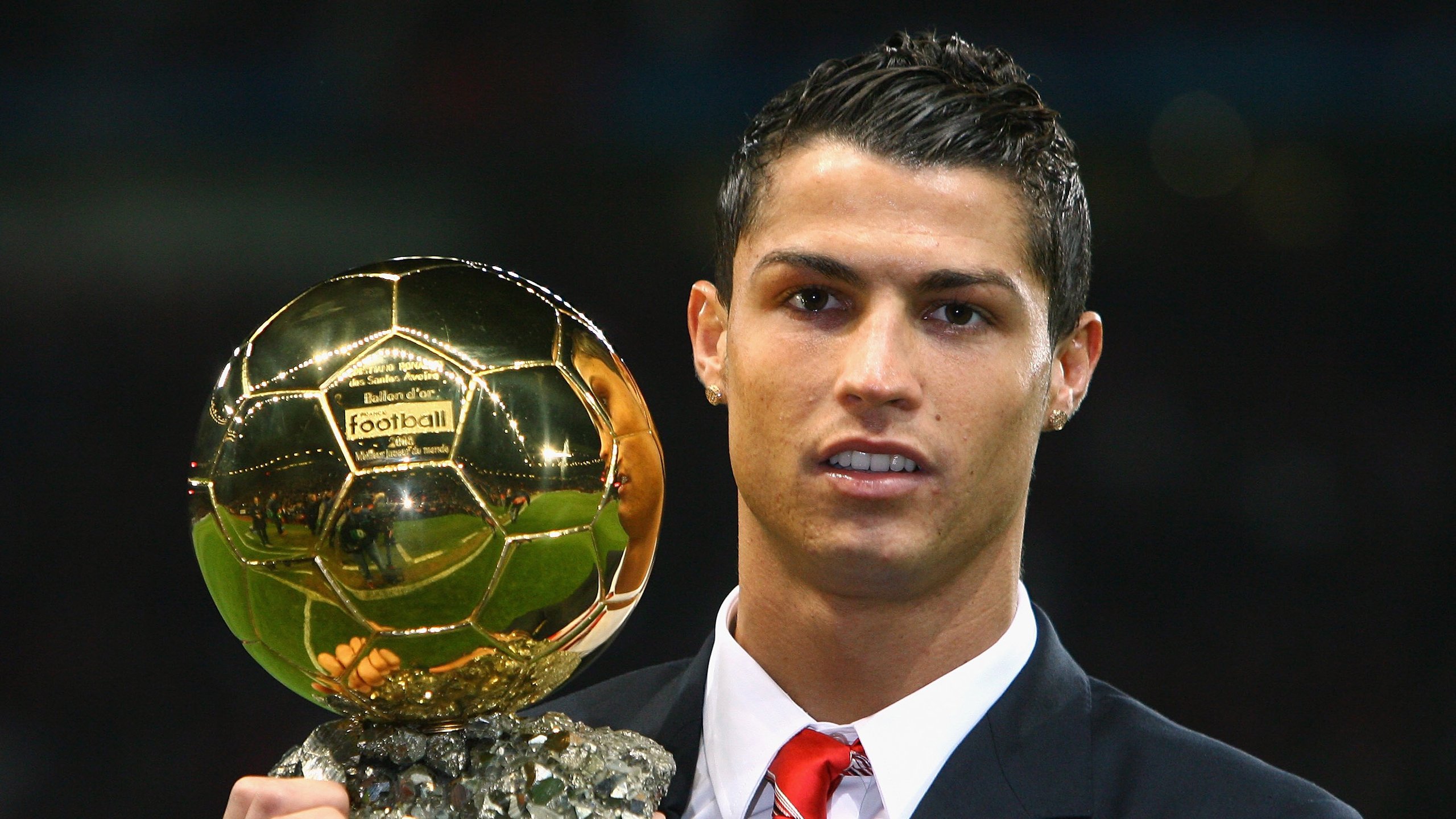 足球青训重视语言能力提升国际交流力，足球青训的重要性